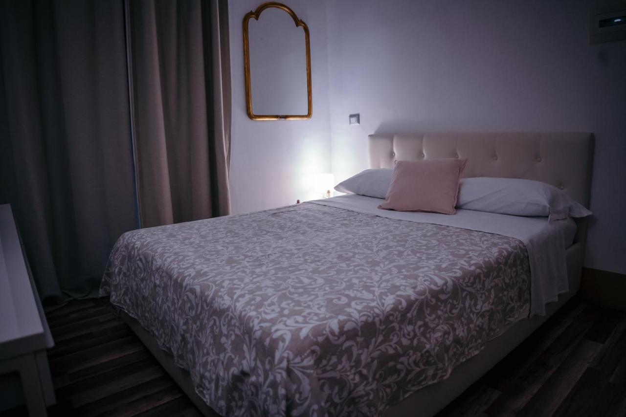 Elephant'S Smile B&B Catania Bagian luar foto