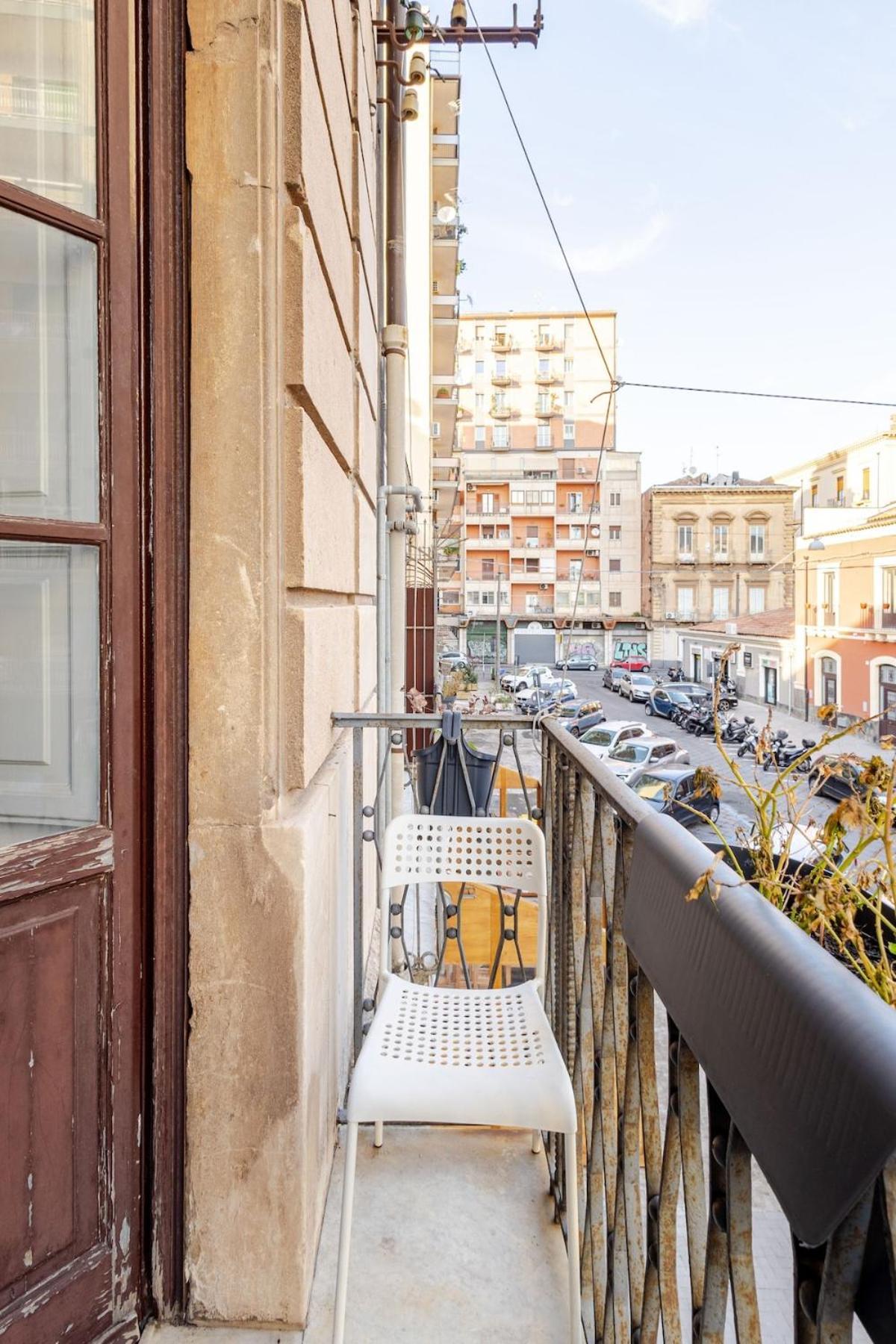 Elephant'S Smile B&B Catania Bagian luar foto